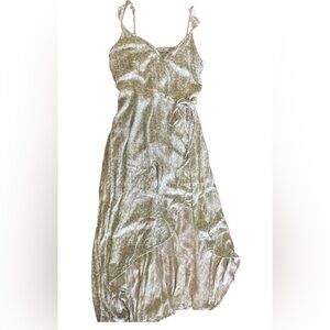 Abercrombie & Fitch • Light Sage • Floral Print • Wrap Dress